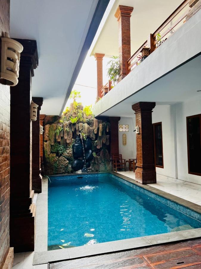 Milky Way Homestay Canggu エクステリア 写真